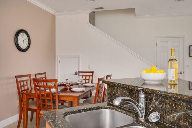 Building Photo - 835 Assembly Ct