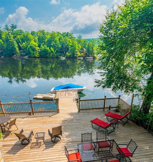 Building Photo - 24 Crescent Dr