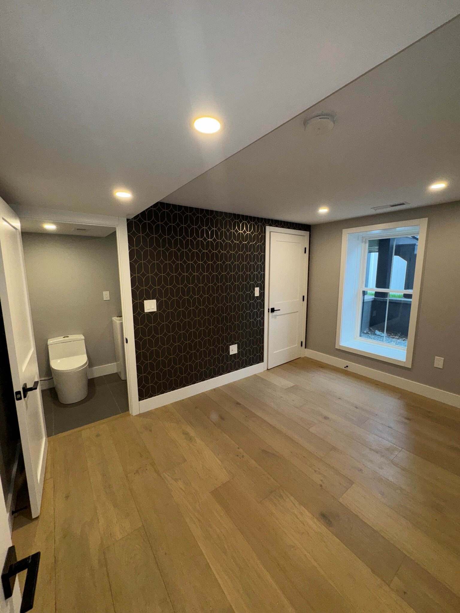 Bedroom 3 - Master - 19 High St