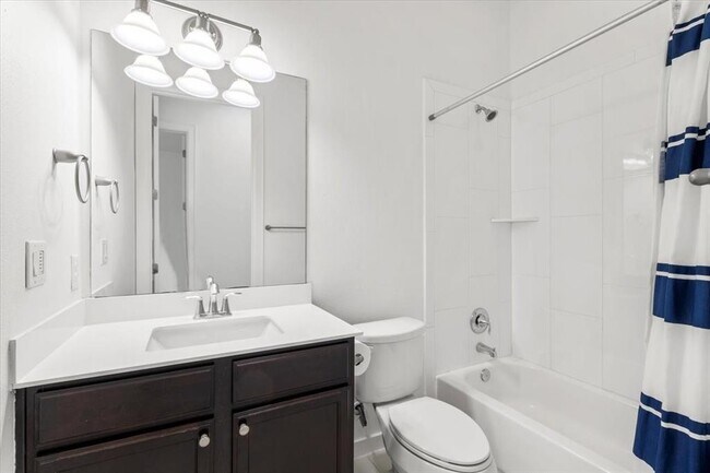 Building Photo - 7201 Garnet Mill Ln