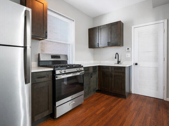 Building Photo - 5431 S Indiana Ave