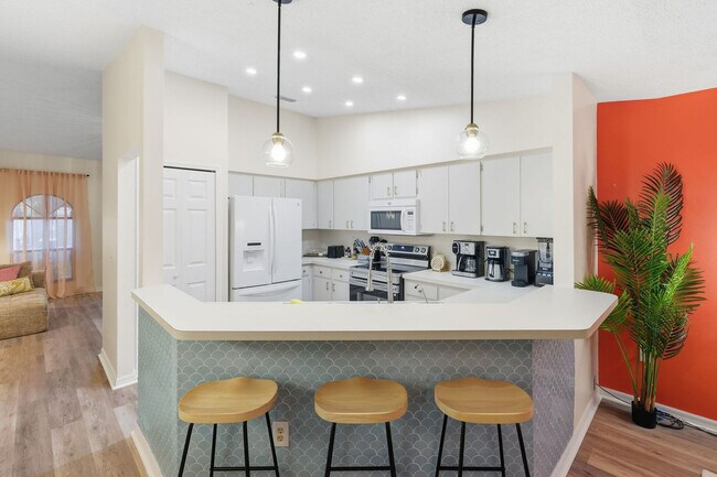 Building Photo - 11988 117th St N