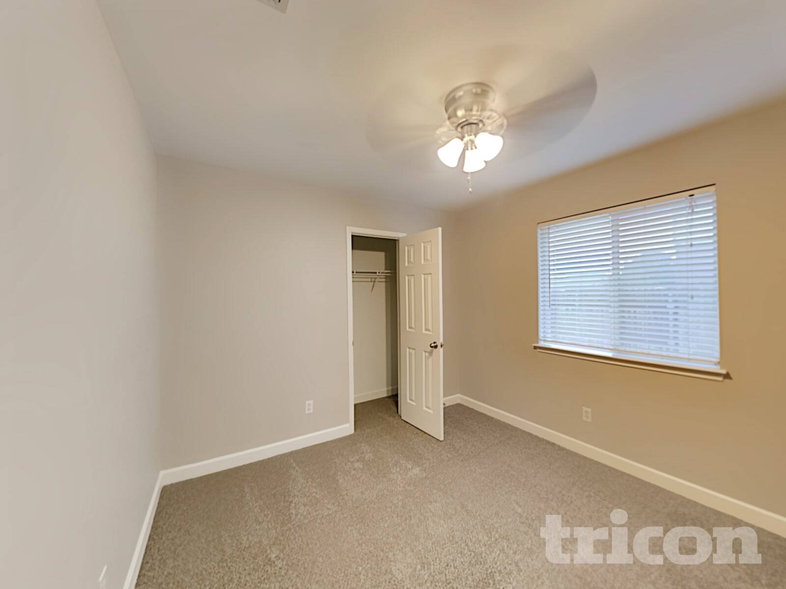 Building Photo - 240 Pine Crest Dr