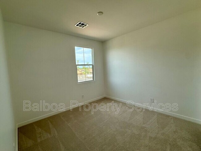 Building Photo - 2345 E Stephens Ct