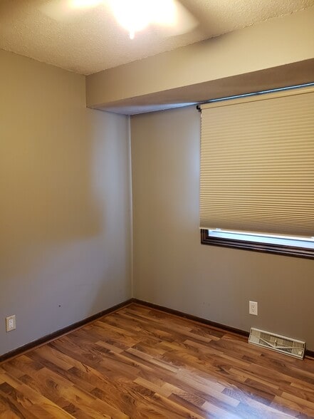 Building Photo - 4811 Candlelight Dr