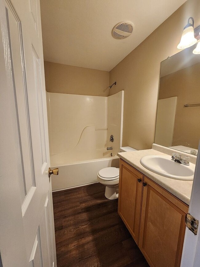 Building Photo - 5028 Scotch Pine Ave