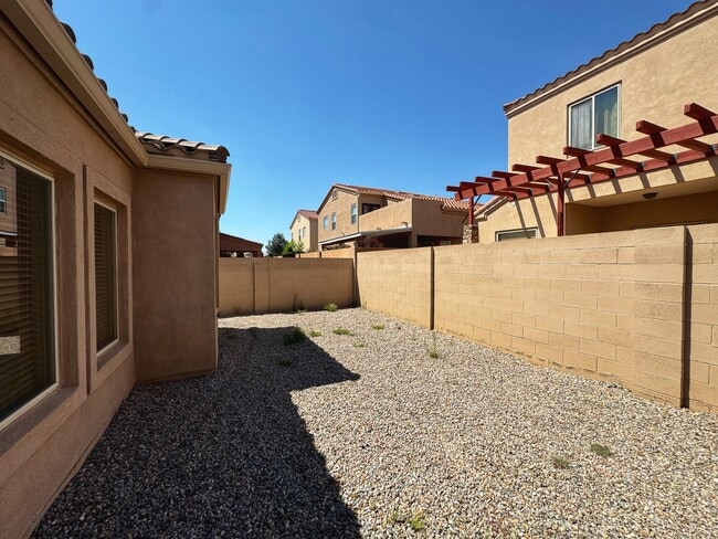 Building Photo - 4319 Summer Hill Ln NW