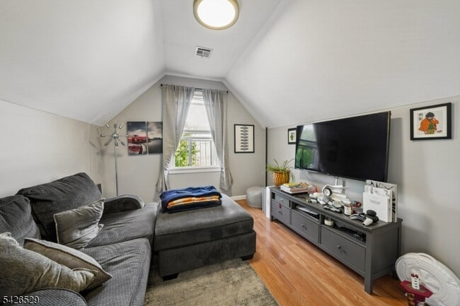 Building Photo - 133 Franklin Ave