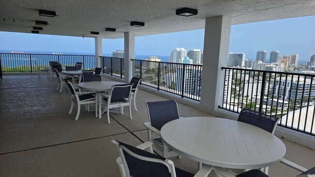 Building Photo - 936 Intracoastal Dr