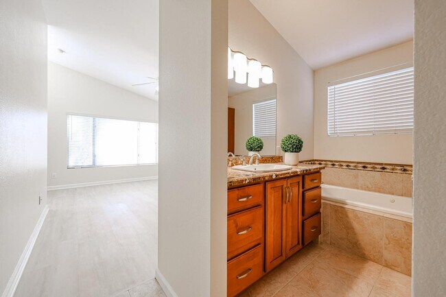 Building Photo - 3081 N 148th Dr