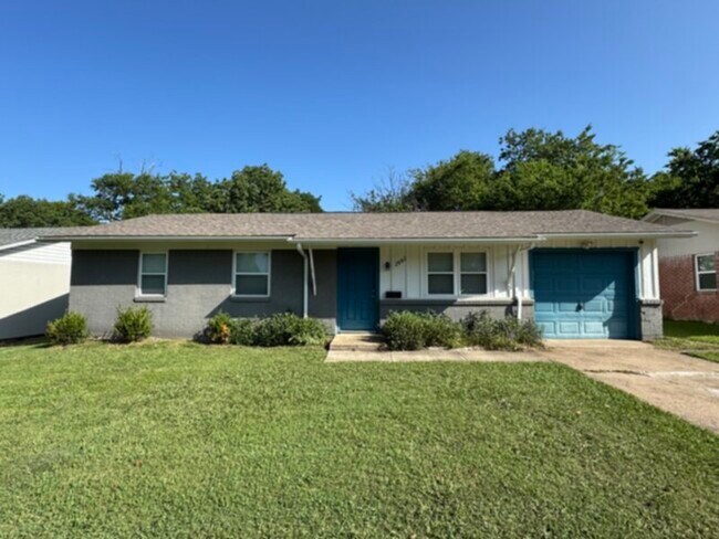 Primary Photo - *****3 BEDROOM IN CASA RIDGE HEIGHTS-MESQU...