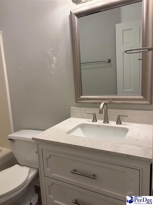 Building Photo - 3695 Claussen Rd