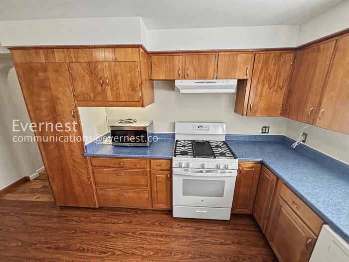 Building Photo - 3366 W 55th Pl