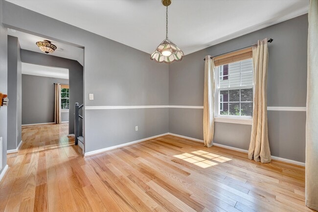 Building Photo - 104 Southampton Ct