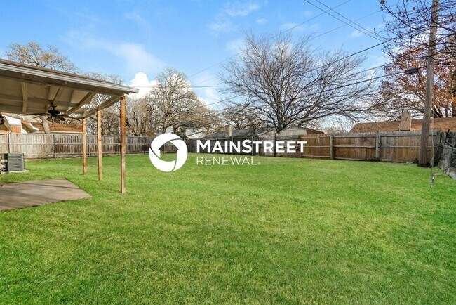 Building Photo - 3 Bedroom Pet-Friendly Home in North Richland Hills, TX with Main Street Renewal