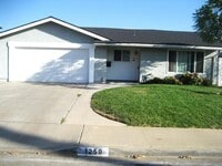 Building Photo - 1259 Siggson Ave
