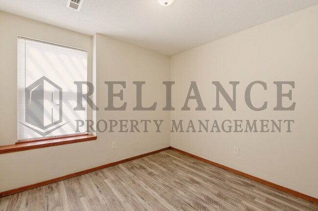 Building Photo - 9922 E Kinkaid Cir