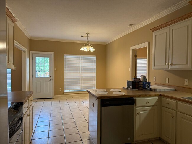 Building Photo - 2745 Silvercrest Dr., Conway AR 72034 - La...