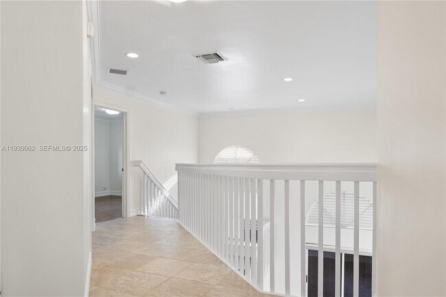 Building Photo - 11071 NW 47th Ln