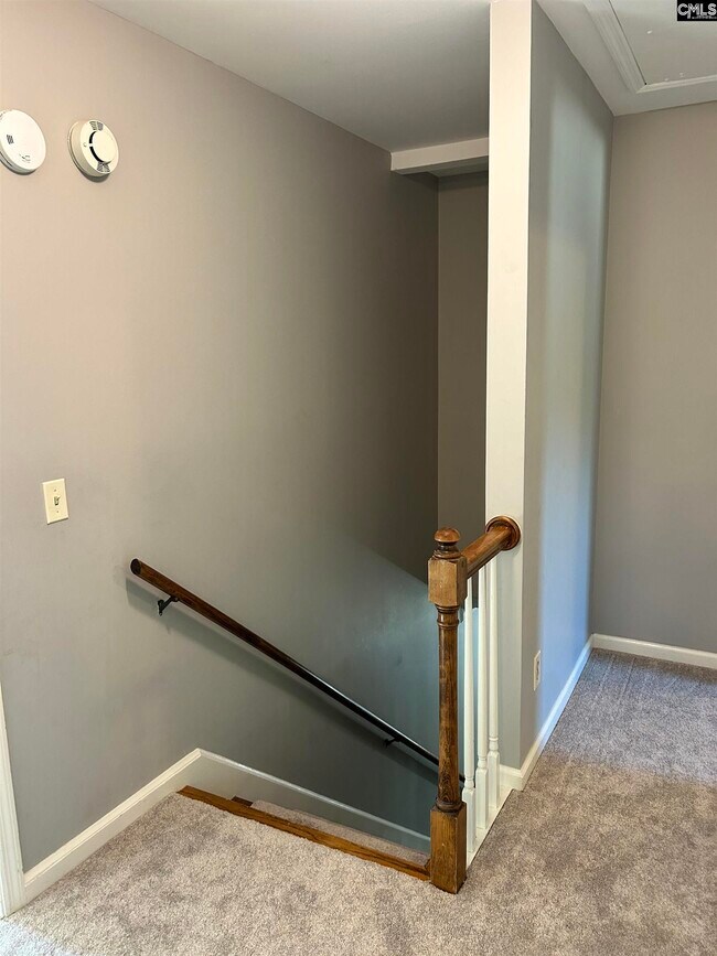 Building Photo - 305 Dean Hall Ln