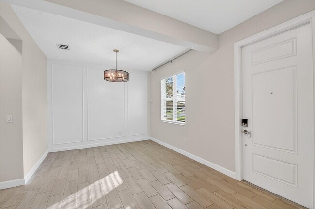 Building Photo - 4839 Navali Dr