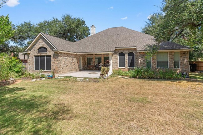 Building Photo - 16004 Double Eagle Dr