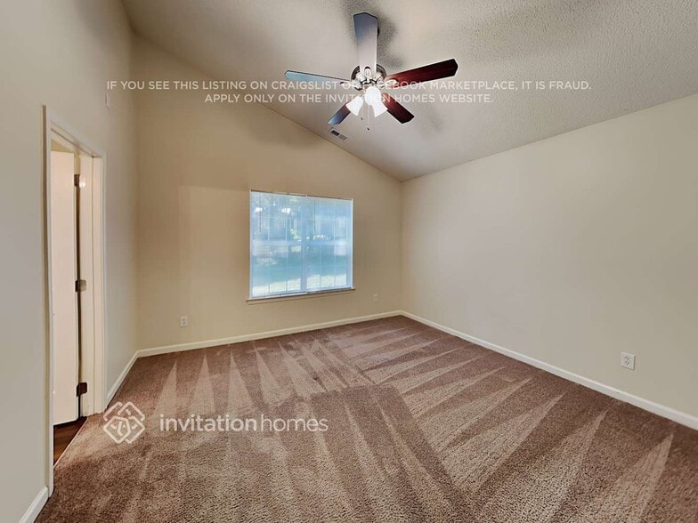Building Photo - 7805 Royce Hall Ln