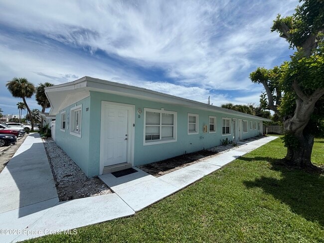 Building Photo - 209 Pierce Ave