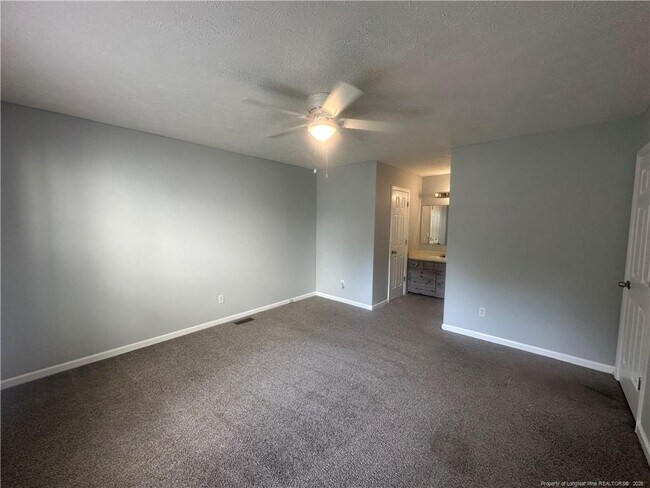 Building Photo - 9598 Holbrook Ln