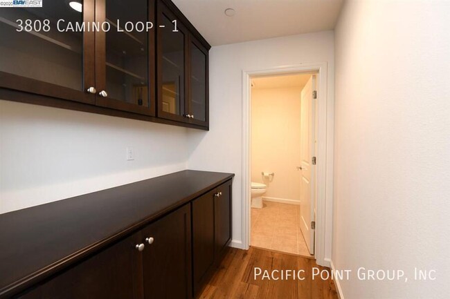 Building Photo - 3808 Camino Lp