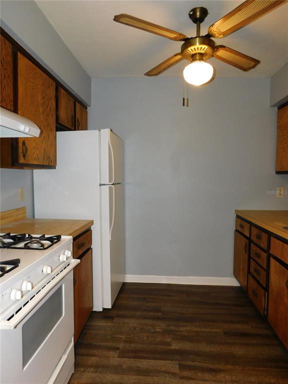 Building Photo - 4304 NE 17th Ter