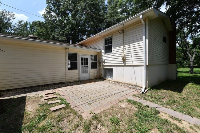 Building Photo - 2706 Christy Ave