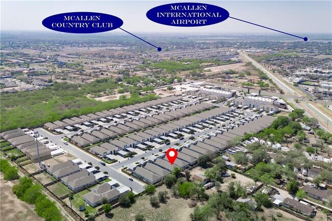 Building Photo - 1704 W Garrison Dr