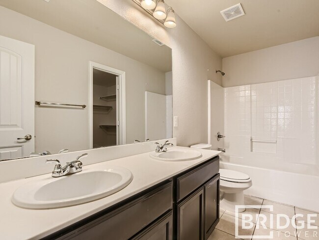 Building Photo - 9212 Abaco Way