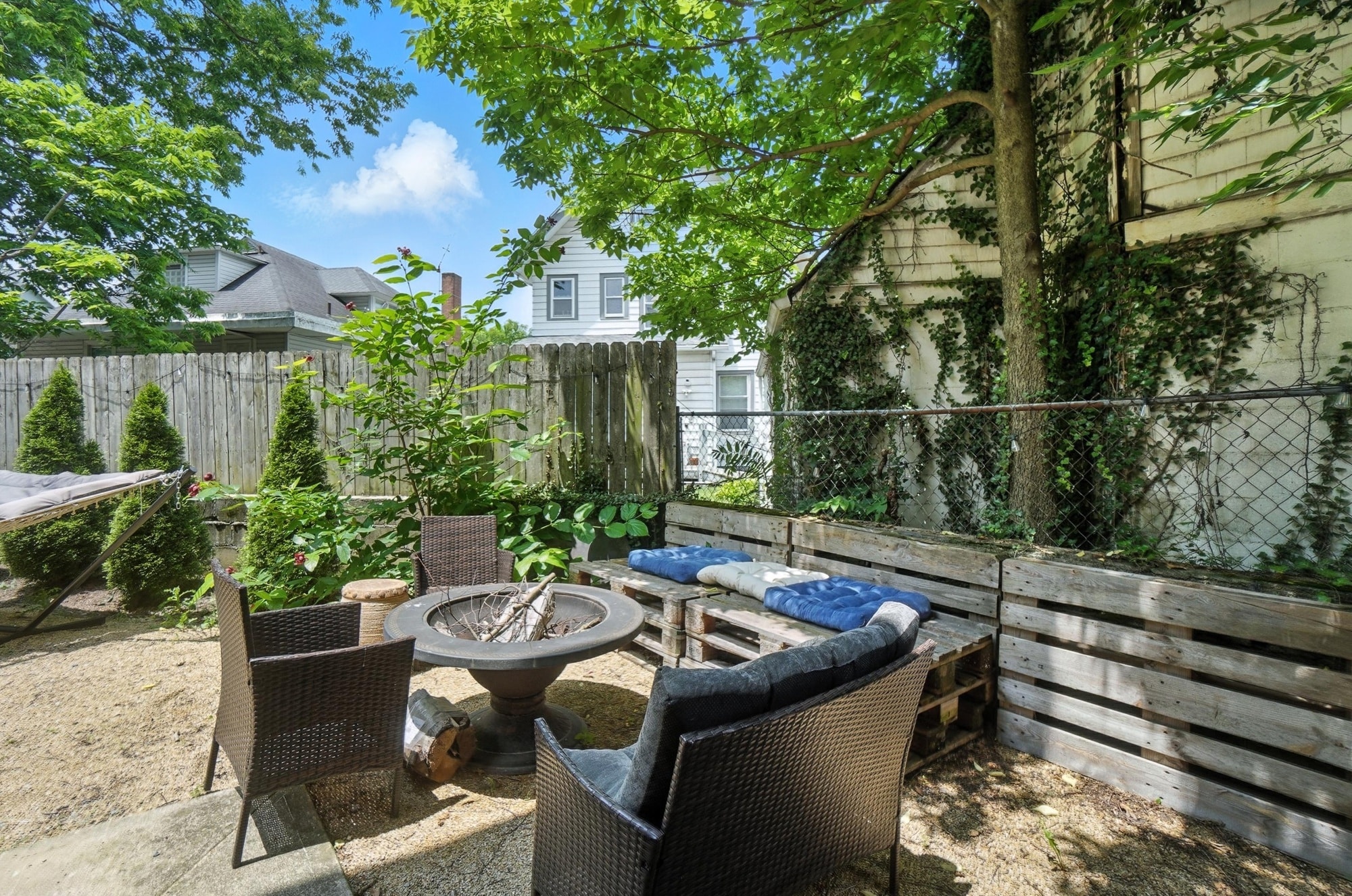 Building Photo - 3769 Andrew Ave