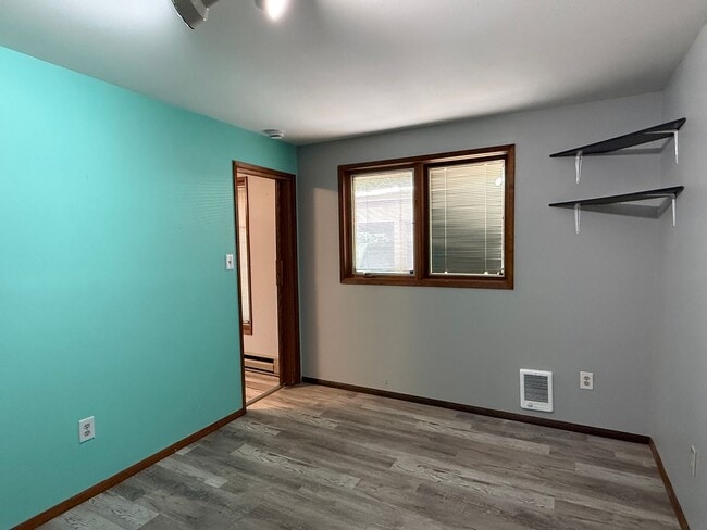 Building Photo - 2 Bed 1.5 Bath Home In Spokane With A Shop!