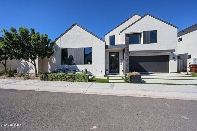 Building Photo - 6314 N 10th Dr