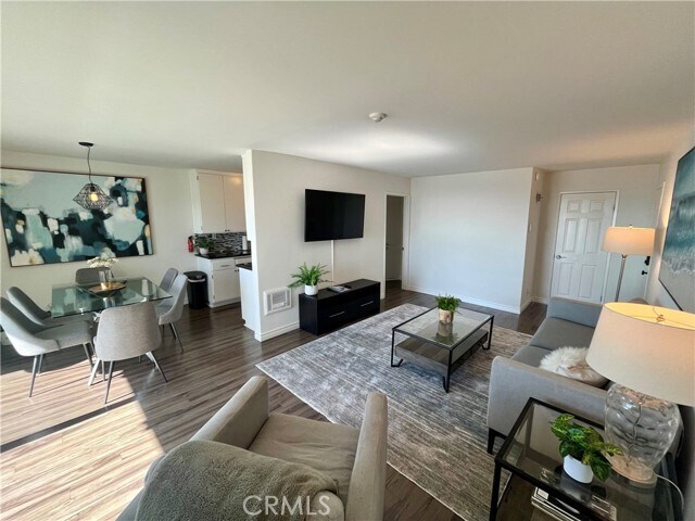 Building Photo - 630 The Village