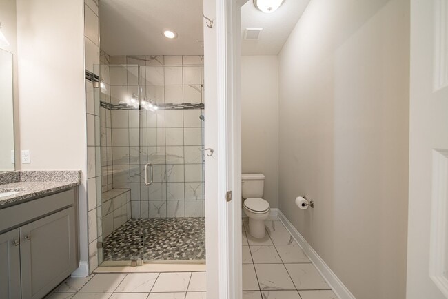 Building Photo - 4BR/2BA Home on 3.2 acres in Harris County!!