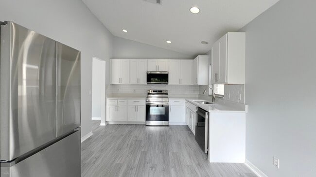 Building Photo - 3668 Becontree Pl