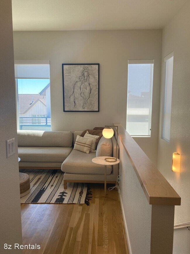 Building Photo - 3 br, 2 bath House - 643 Amelia Ln