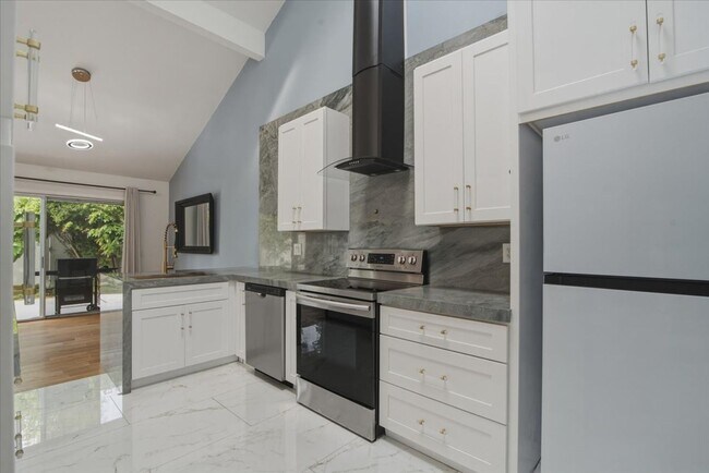 Building Photo - 6763 Camino Del Prado