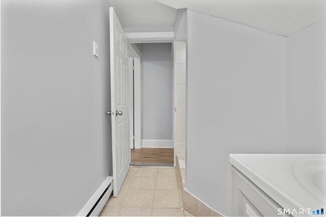 Building Photo - 48 Park Terrace