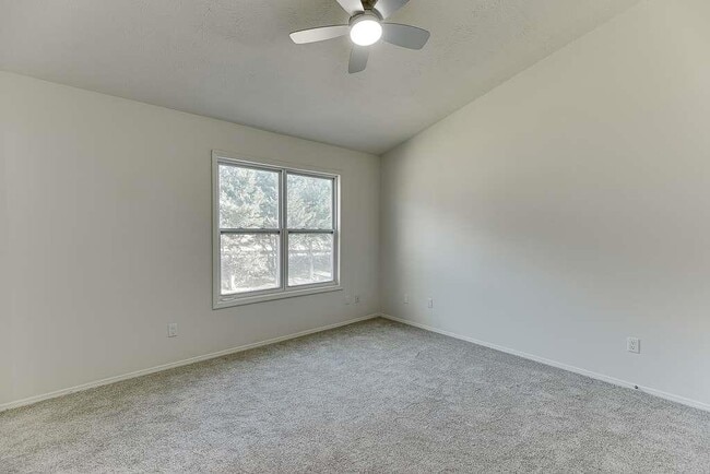 Building Photo - 1225 Shelton Way