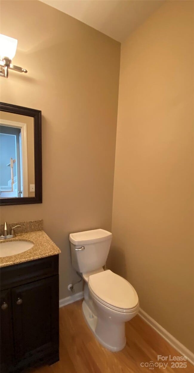Building Photo - 15262 Kessler Dr