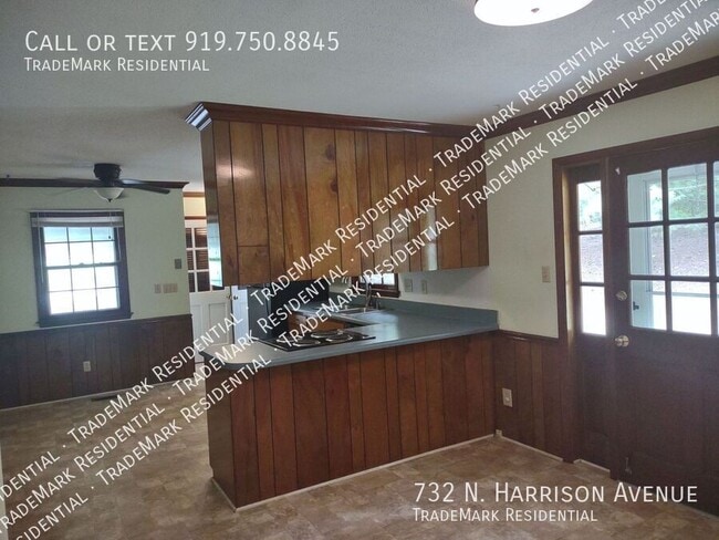 Building Photo - 732 N Harrison Ave