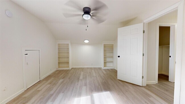 Building Photo - 3806 Cosby St