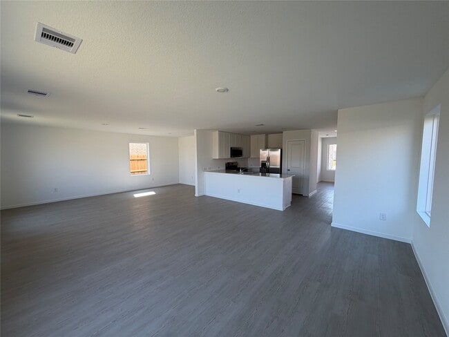 Building Photo - 16718 Old Wagon Wy