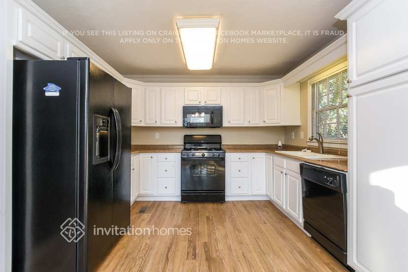 Building Photo - 297 Old Hickory Way