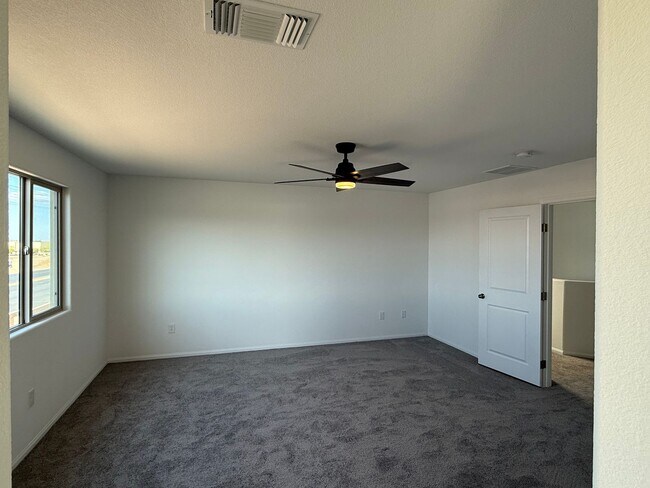 Building Photo - Brand new Southwest 3 bedrooms 2.5 bathrooms